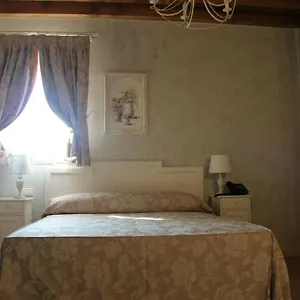  Casa di campagna Relais Mondotella Italia