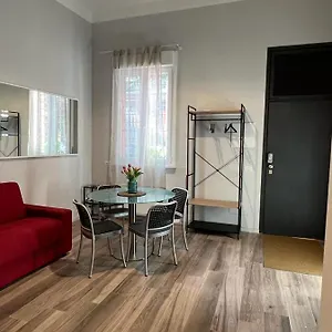 Apartment Fiori 3, Milan