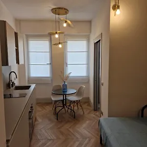 Apartment Place - Piazza V Giornate In The Center- Wifi - Netflix, Milan