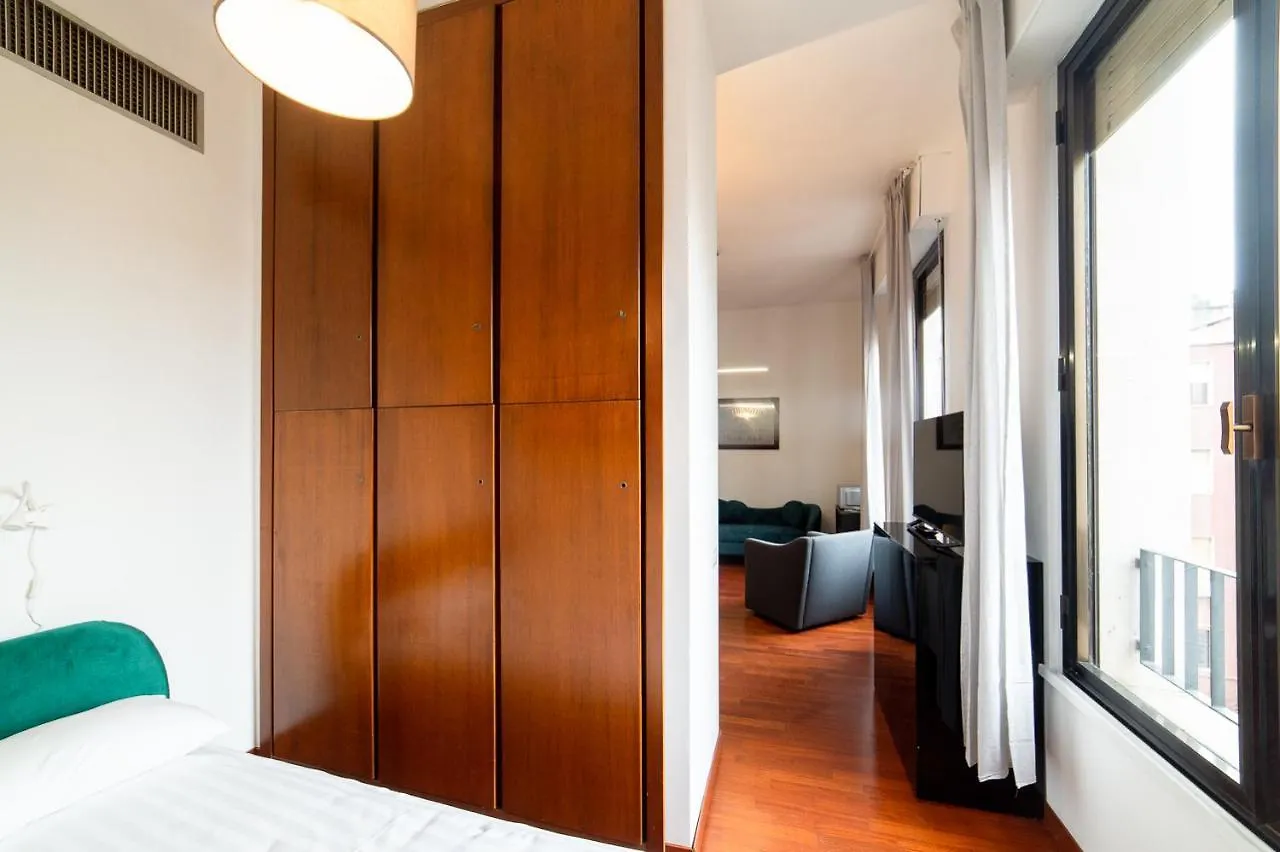 Hbhall Brera 59 Milan
