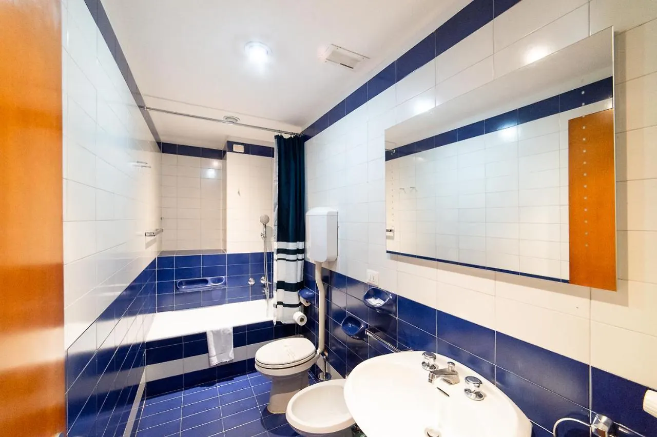 Hbhall Brera 59 Milán Italia
