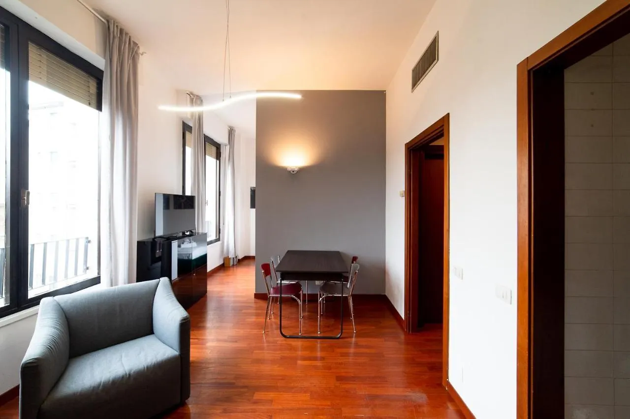 Hbhall Brera 59 Milán